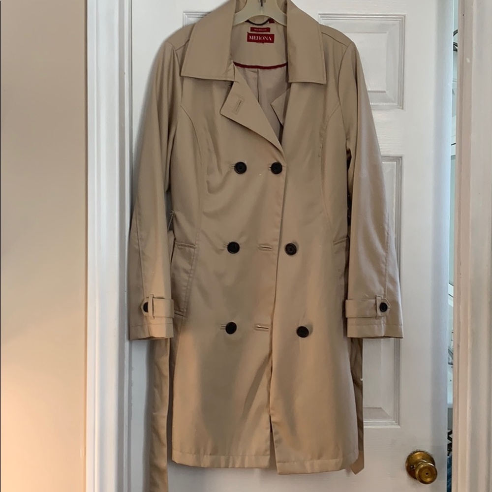 Dark beige trench coat ( water repellent)